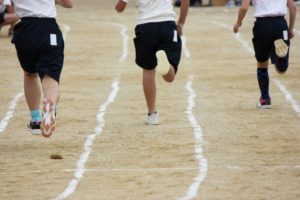 リレーの選手,決め方,子,速く走る,コツ,練習方法